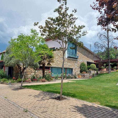 Fantástica vivienda con amplio jardín y piscina Vila Cercedilla Exterior foto