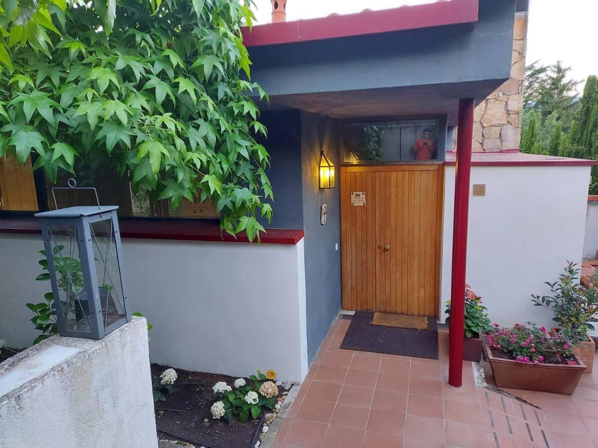 Fantástica vivienda con amplio jardín y piscina Vila Cercedilla Exterior foto